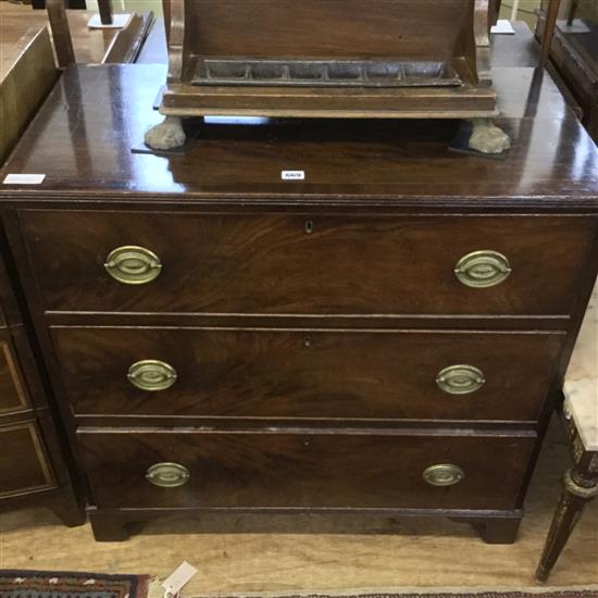 Mahogany chest of drawers